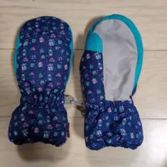 Item thumbnail for item 2508b1c3-7924-4e0c-930e-2ff581cf4dde