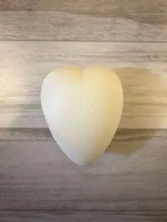 リファ ハート型ヘアブラシ ホワイト/レッド