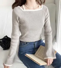 【mily bilet】2wayクロスストラップ袖フレアリブニットのサムネイル