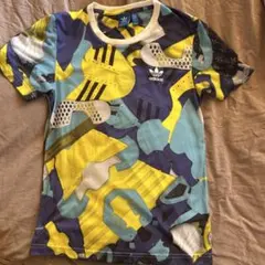 adidas グラフィック Tシャツ