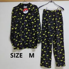 新品　裏起毛パジャマ　ポケモン　ピカチュウ　総柄　Мサイズ
