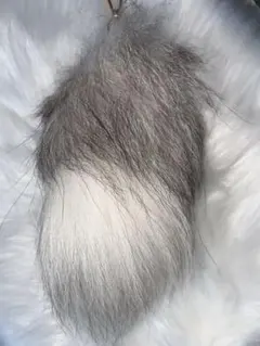 ファーキーホルダー グレーのサムネイル