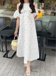 現行品 タグ付き新品 GRL 花柄フリルオフショルダーワンピース