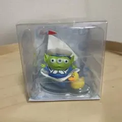 【新品未使用】ディズニーストア リトルグリーンメン サマーフィギュア ヨット