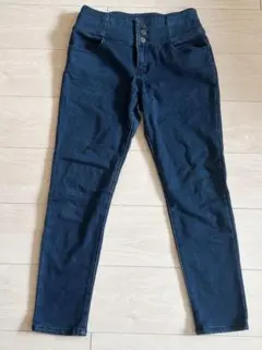 Item thumbnail for item 02608390-5c33-43f1-ad95-c03027f61fad