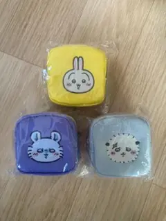 【新品未使用】ちいかわ カラビナ付きスクエアミニポーチ　3点セット