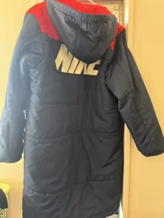 NIKE フード付きロングコート ネイビー/レッド⭐︎150（ジュニアM表記）