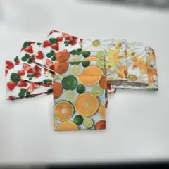 ダイソー　フルーツと花柄のプリント生地セット