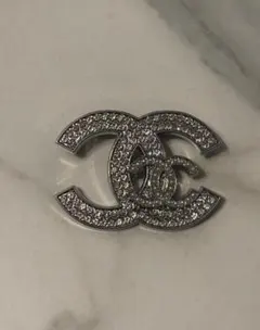 coco chanel style ヴィンテージ　ブローチ　シルバー