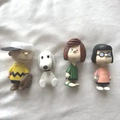 Super7 PEANUTS フィギュア チャーリーブラウン ライナス 4体 - メルカリ