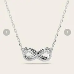 SWAROVSKI Hyperbolaネックレス　インフィニティ