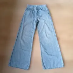 ユニクロ★ドレープワイドフレアジーンズ★ライトブルー☆サイズ22