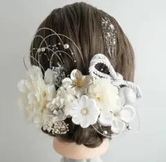 髪飾り　ドライフラワー　白　シルバー