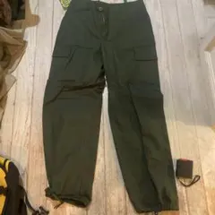 カーゴパンツ Mサイズ ダークグリーン　ミリタリー　新品　ビンテージ