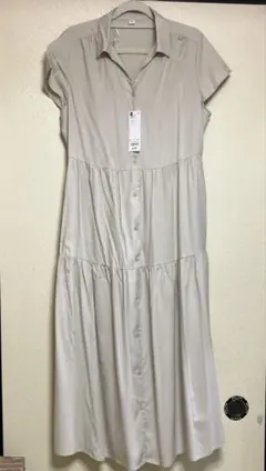 新品　タグ付　GU ベージュ 襟ワンピース Lサイズ　ティアードワンピース