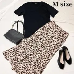 【コーデ売り】半袖Tシャツ＋花柄ロングスカートM相当　フェミニンカジュアルコーデ