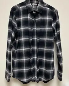GU黒と白の フランネルチェックシャツＬサイズ