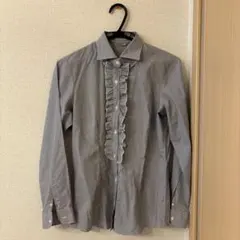 LES MUES フリル付き長袖シャツ グレー