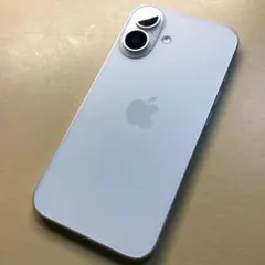 iPhone 16ホワイト　モックアップ実物大の模型ロゴ入り