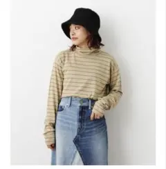 RODEO CROWNS ボーダータートルネック