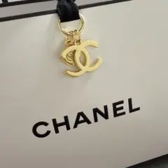 新品 CHANEL シャネル ホリデー ロゴ チャーム ノベルティ