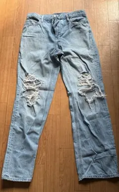 ユニクロ　UNIQLO　ダメージジーンズ　ジーパン　デニム　レディース