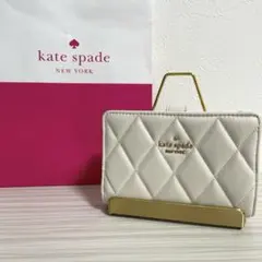 ＊刺繍工房＊　Kate Spade デヴィン パテント 二つ折り財布 刺繍工房＊様専用 Kate Spade デヴィン パテント 二つ折り財布 - メルカリ