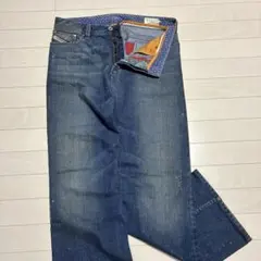 Item thumbnail for item 8870a593-cce9-4f6b-a1ef-d9775763feda