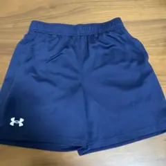 Under Armour ネイビー ハーフパンツ　160