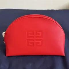 未使用　GIVENCHY ポーチ レッド