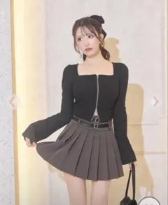 Cheri mi シェリーミー ベルト付きハイウエストプリーツスカート BLK