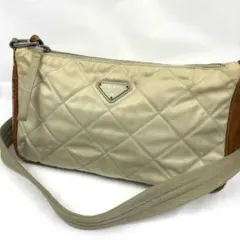 プラダ ワンショルダー トートバッグ ハンドバッグ キルティング 三角ロゴ