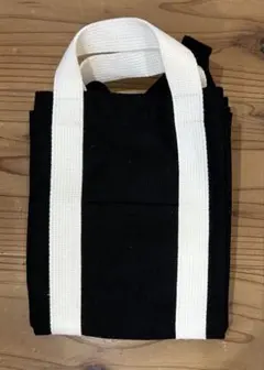 リュック ベビー 新品 ハンドメイド 黒白 1才 トートバッグのサムネイル
