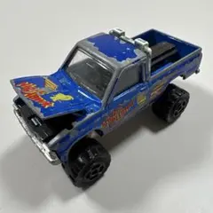 マジョレット　トヨタ 4×4 ピックアップ　ミニカー
