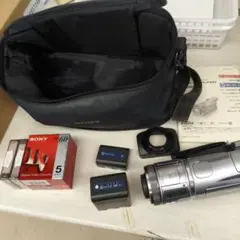 Item thumbnail for item ad8829cd-a9a8-4f9e-8146-c37132d4e65f