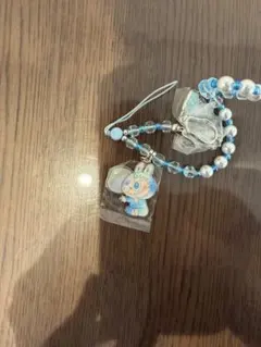 ラブブ　キーホルダー