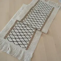 ☆新品☆　テーブルセンター