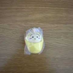 ちいかわ うさぎ おくるみマスコットチャーム ガチャ