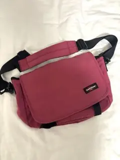 EASTPAK バッグ ピンクのサムネイル