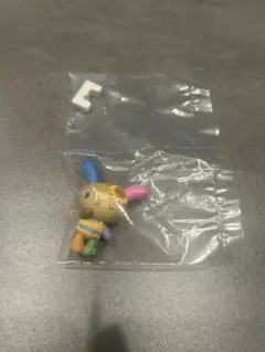 ガチャガチャ サンリオ みんなでバカンスフィギュア 日焼け ウサハナ