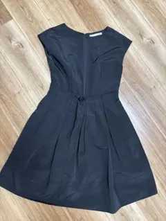 IENA フレンチスリーブ ワンピース 膝丈 タック ドッキング ブラック