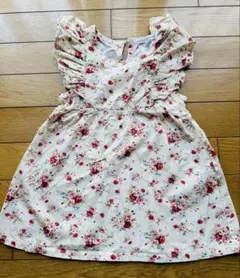 E hyphen world gallery PEACE 花柄ワンピース 100のサムネイル