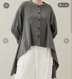 TARO HORIUTHIカーキトップスのサムネイル