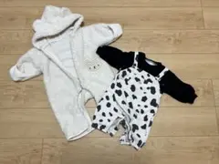 フード付きロンパースと牛柄オーバーオールセット