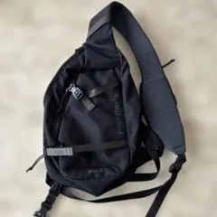 オカシ様　patagonia Atom BL ブラックボディバッグ