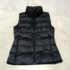 UNIQLO ユニクロ　ウルトラライトダウンベスト　撥水　防水　スタンドネック