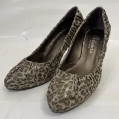 Item thumbnail for item 0877d5e2-c37d-4988-87c6-48a7e4bd650c