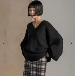 黒 Vネック バルーンスリーブ ニット