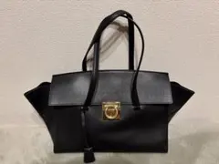 Salvatore Ferragamo ガンチーニ レザー トートバッグおまけ付のサムネイル