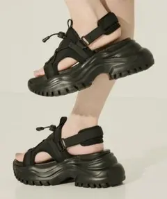 【最終値下げ】studious 厚底　スニーカーソールサンダルのサムネイル